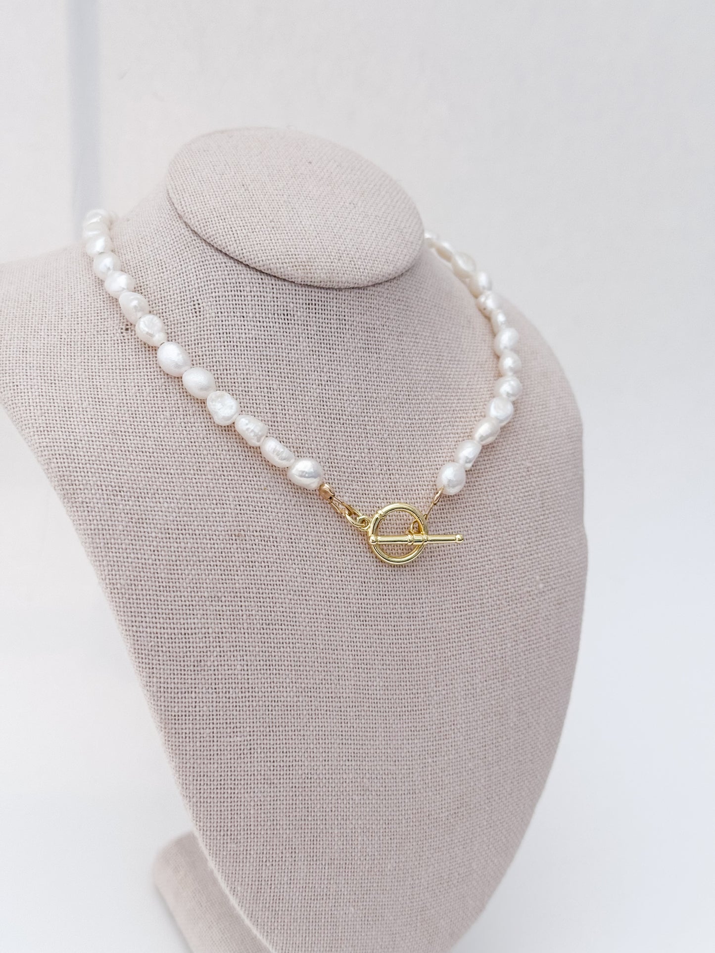 Dainty Pearl Necklace