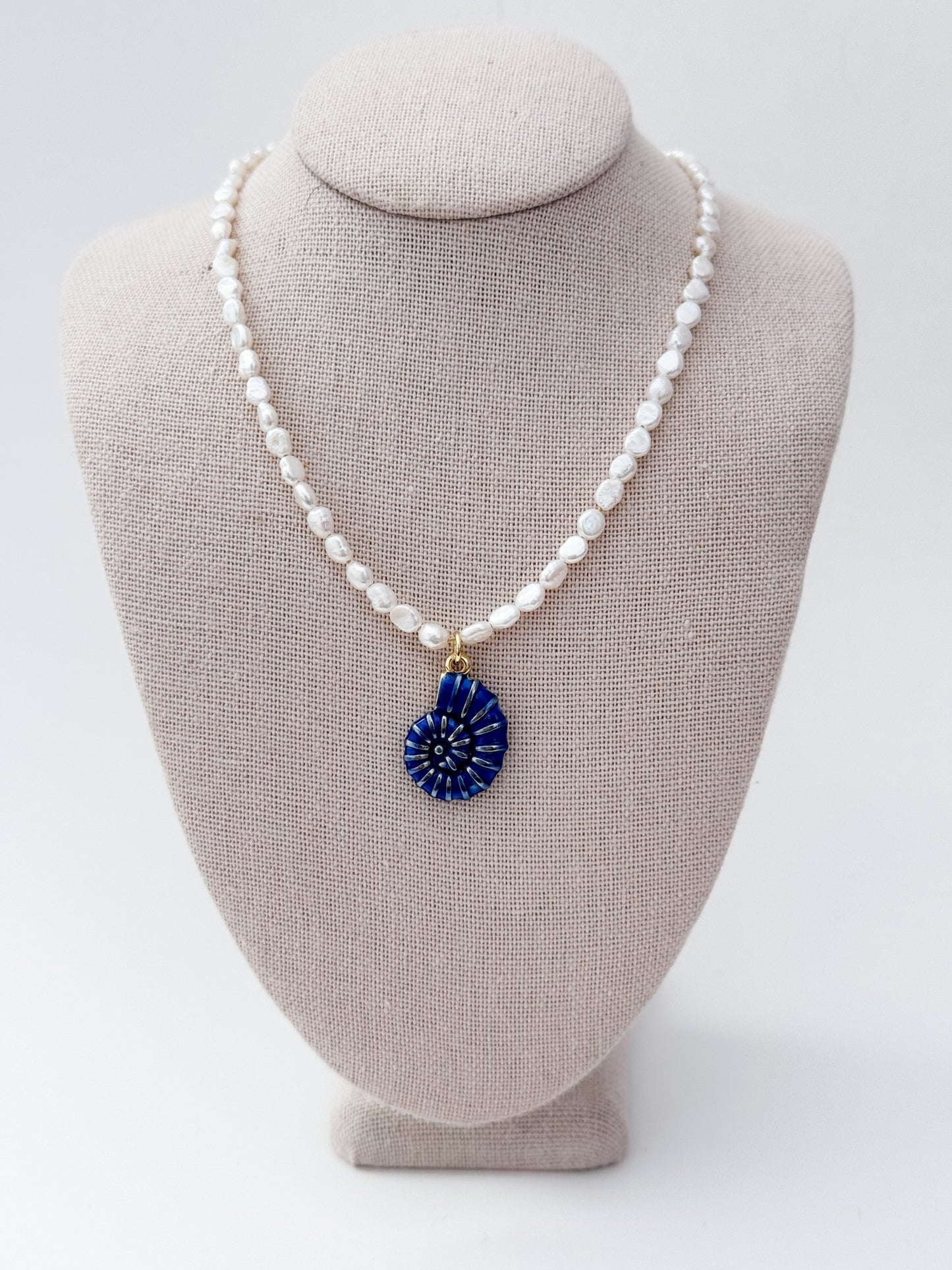 Pearl Necklace with Conch Shell